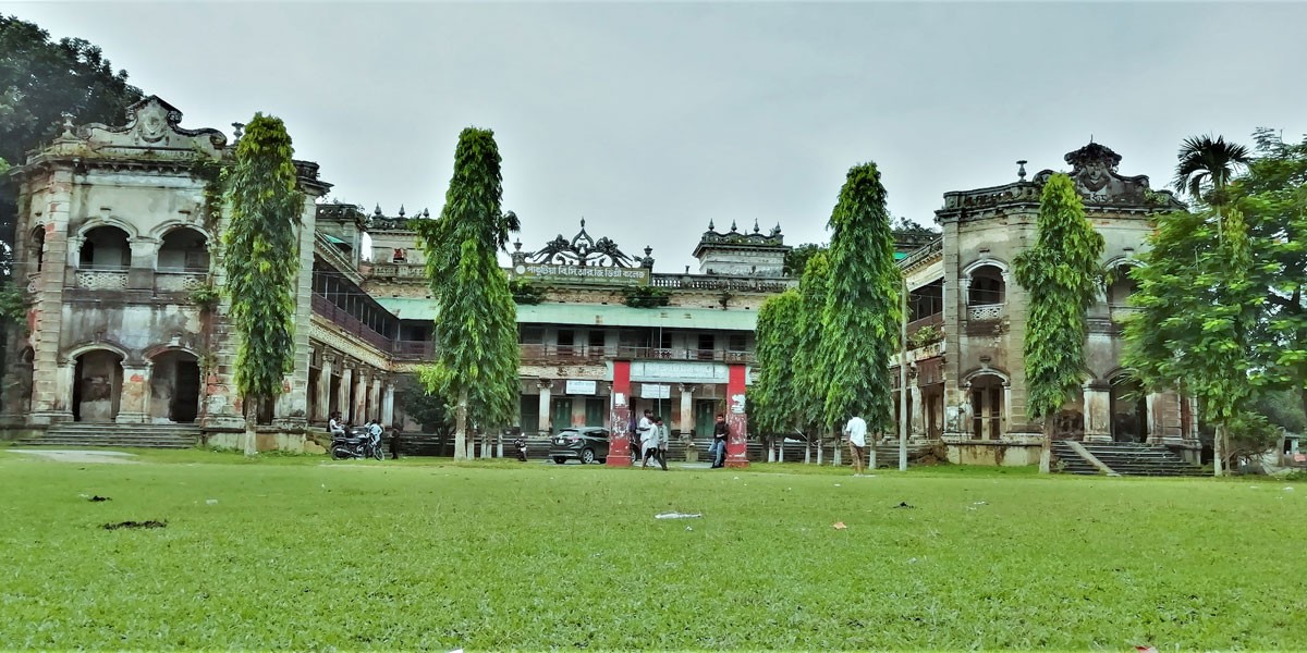 Pakutia Zamindar Bari